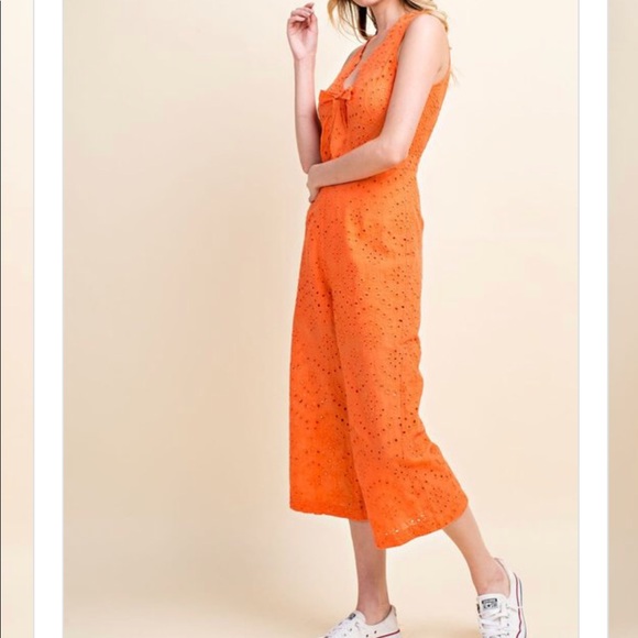 EYELET LACE BOW BODICE PALAZZO SLEEVELESS JUMPSUIT - Picture 4 of 5